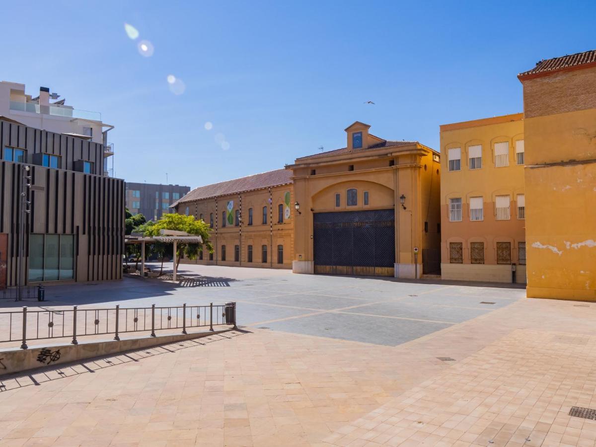Cubo'S Apartamento Atocha With Optional Parking Malaga Bagian luar foto