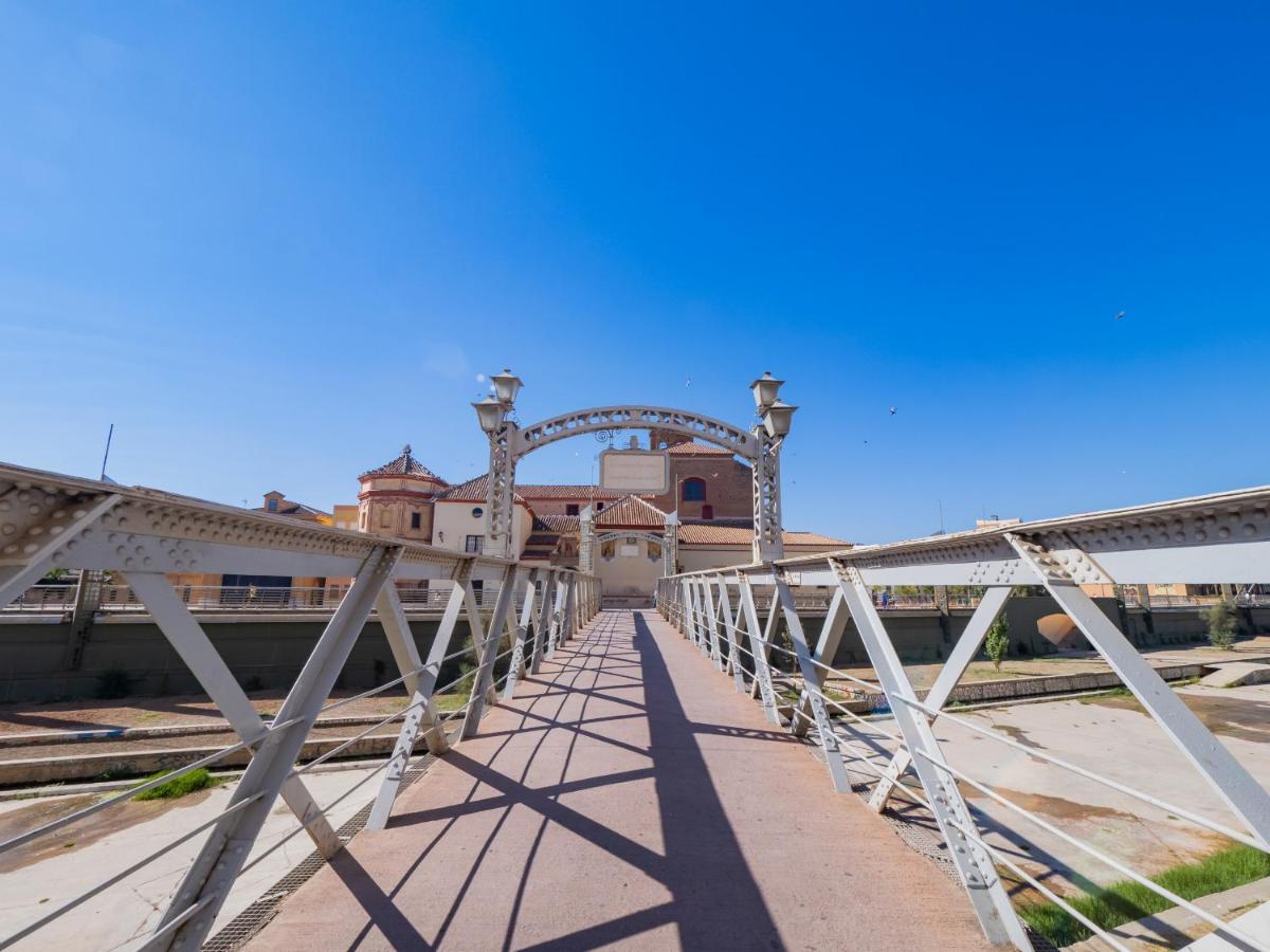 Cubo'S Apartamento Atocha With Optional Parking Malaga Bagian luar foto