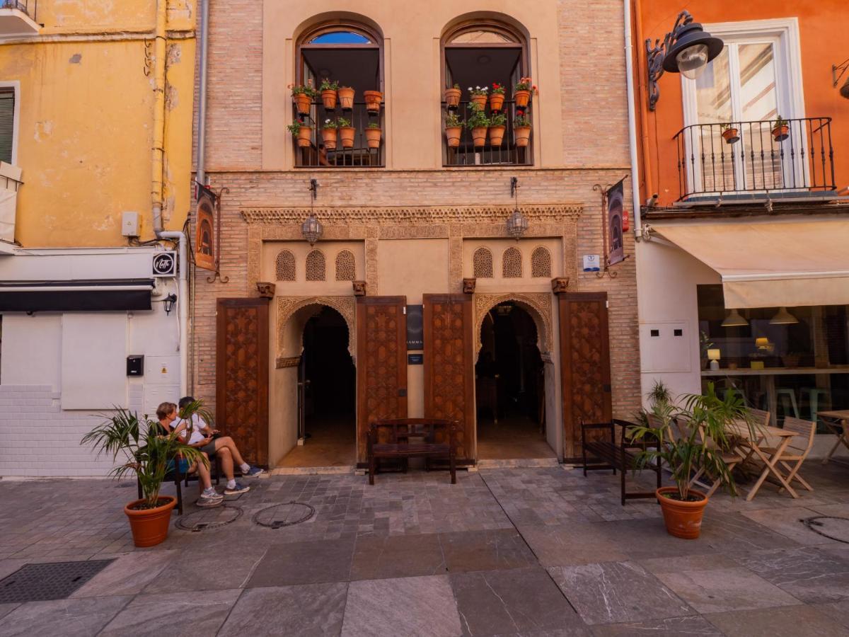 Cubo'S Apartamento Atocha With Optional Parking Malaga Bagian luar foto