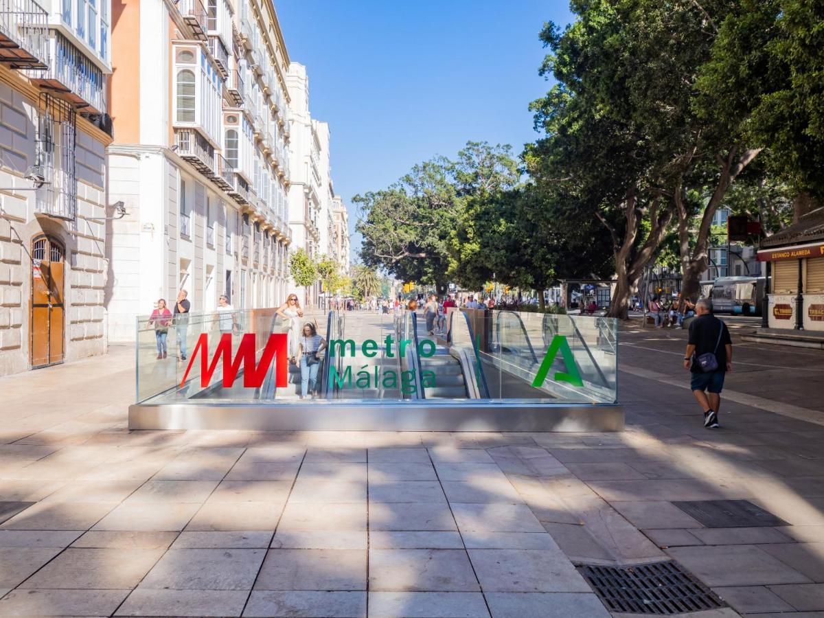 Cubo'S Apartamento Atocha With Optional Parking Malaga Bagian luar foto