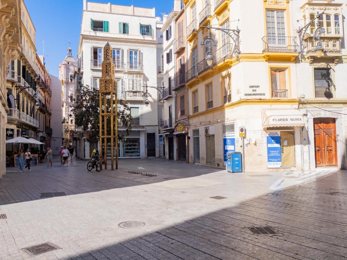 Cubo'S Apartamento Atocha With Optional Parking Malaga Bagian luar foto